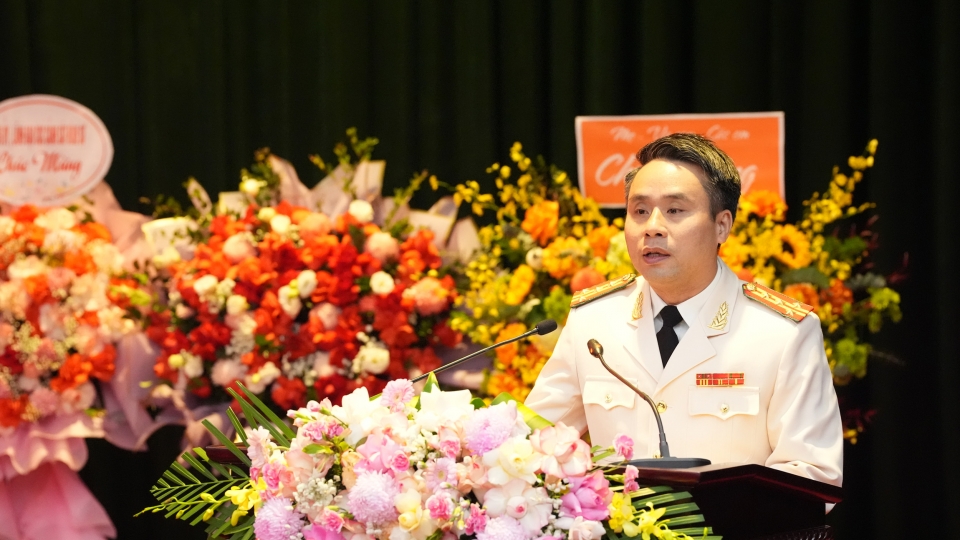 dai_ta_le_duc_trung_tan_pgd_cong_an_tinh_son_la_phat_bieu_nhan_nhiem_vu.jpg