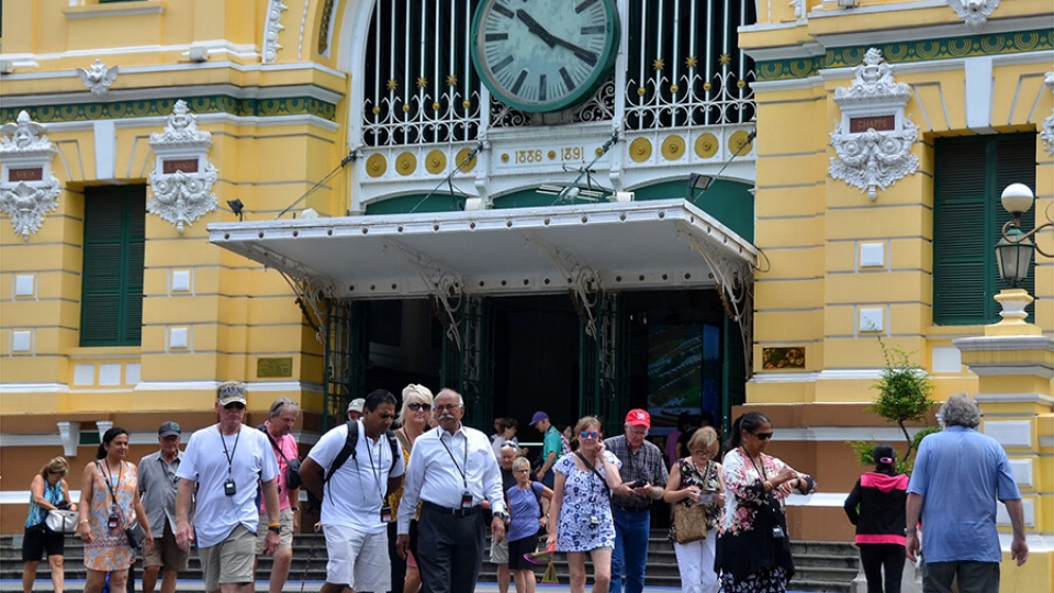 HCM City’s tourism revenue hits over VND208 trillion in ten months