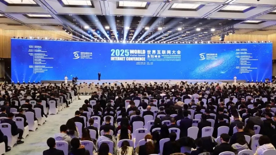hoi nghi internet the gioi 2025 tai O Tran, Trung Quoc -tan hoa xa.jpeg