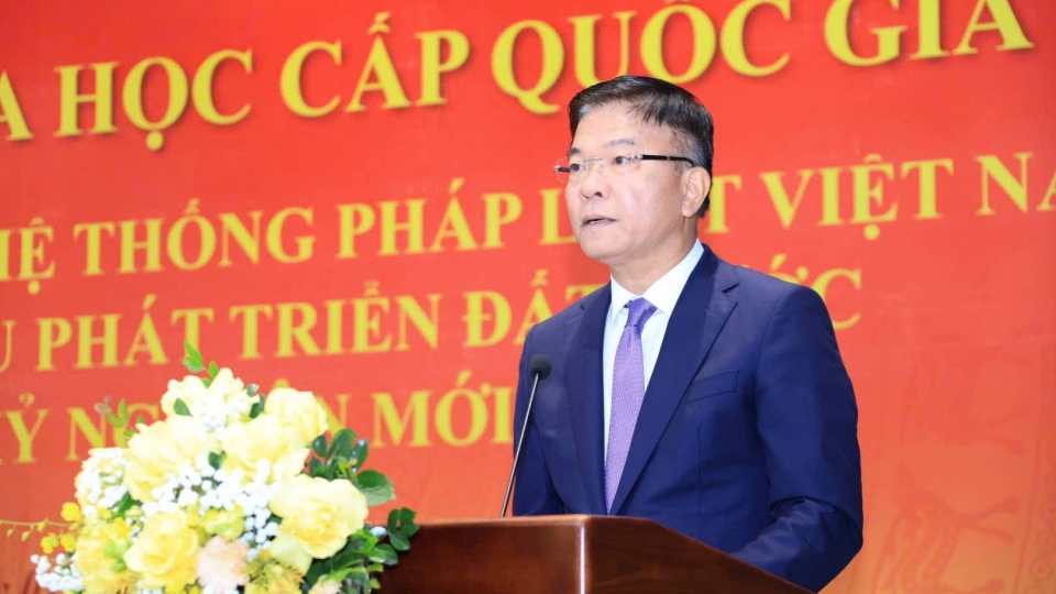 hoi_thao_hoan_thien_he_thong_phap_luat_viet_nam.jpg