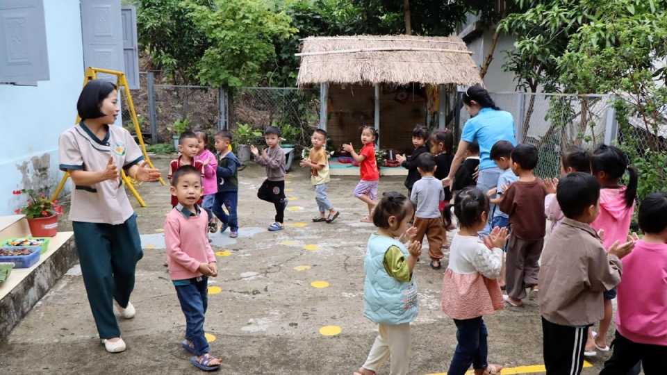 Những người gieo chữ giữa đại ngàn Lai Châu thắp sáng ước mơ học trò