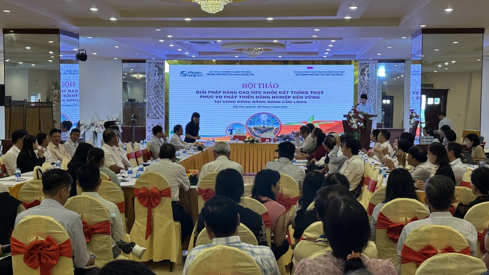 quang_canh_hoi_thao_20251125140446.jpg