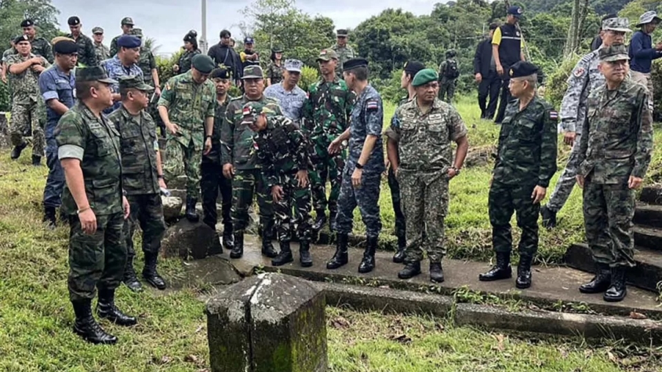 tuy vien quoc phong cac nuoc kiem tra moc bien gioi Thai Lan Campuchia -bangkok post.jpg