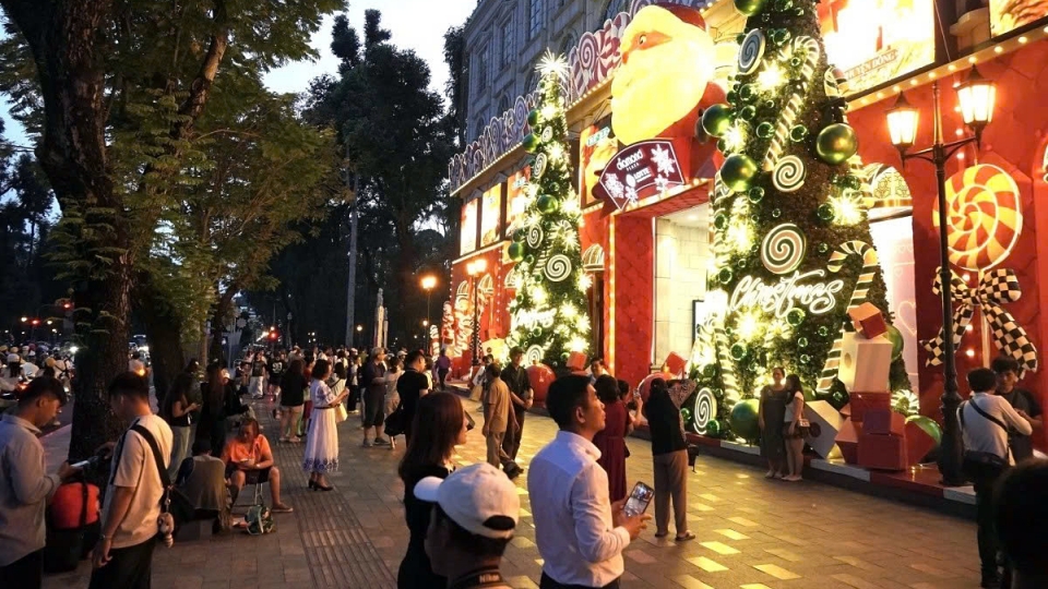 Christmas 2025 atmosphere.jpg