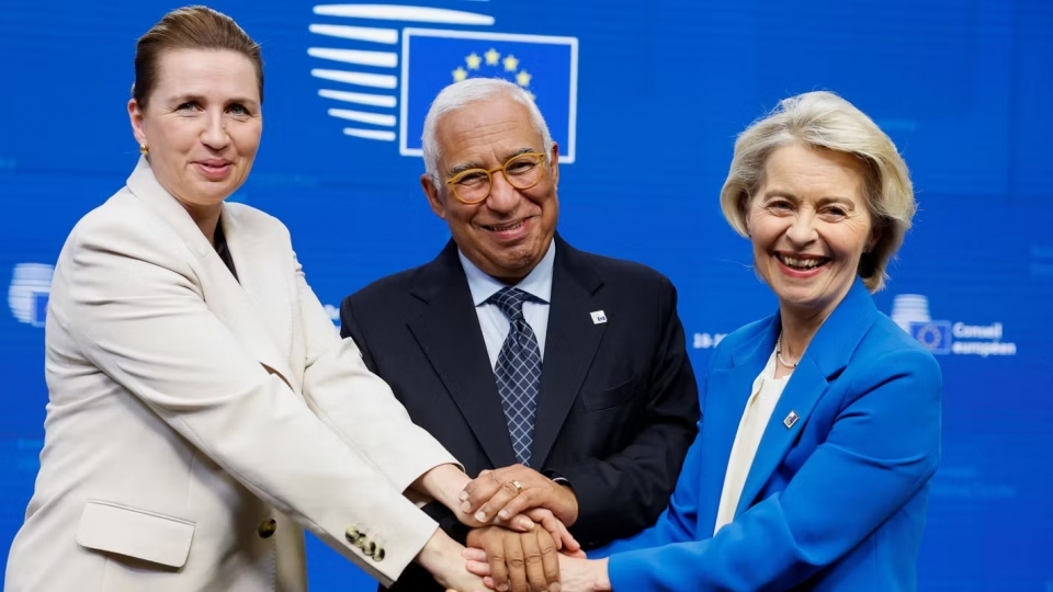 EU dong thuan vien tro Ukraine, lanh dao EU, quan chuc EU, dot pha vien tro Kiev -le monde.jpg
