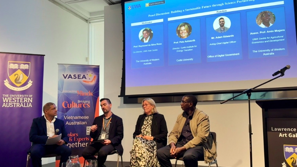 Vietnam and Western Australia seek deeper cooperation in green economy.jpg