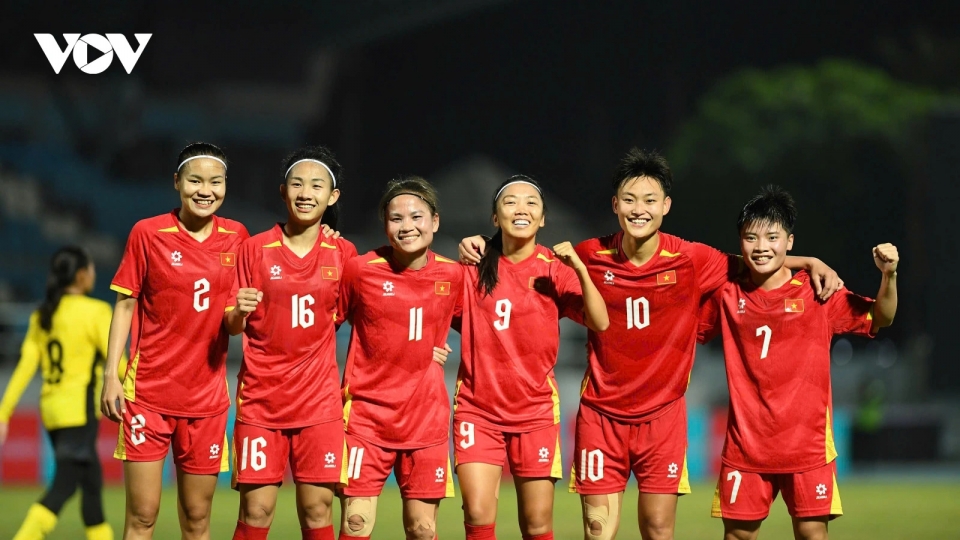 Vietnam-trounce-Malaysia-7-0-at-SEA-Games-33.jpg