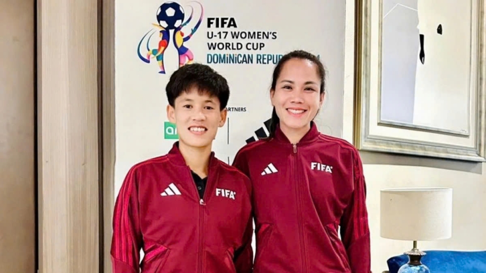 Vietnamese female referees.jpg