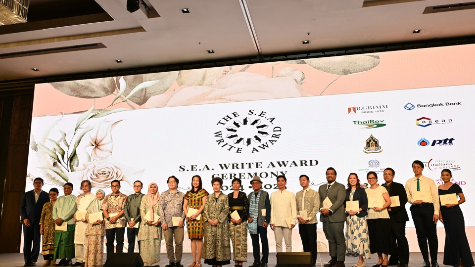 cac_nha_van_asean_doat_giai_thuong_sea_write_2024-2025._anh_quoc_hung.jpg