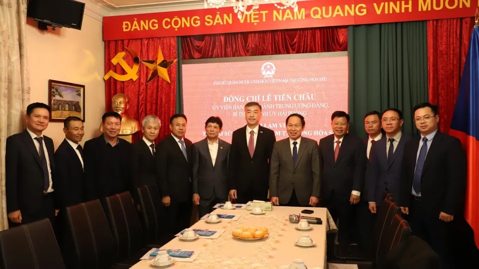 chau_2.jpg
