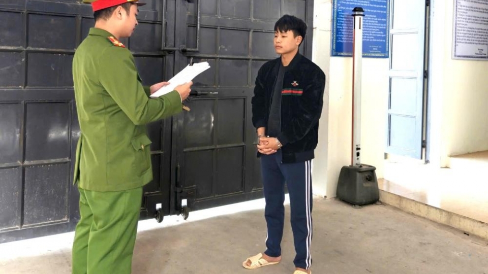 khởi tố đối tượng xâm hại bé gái_0.jpg