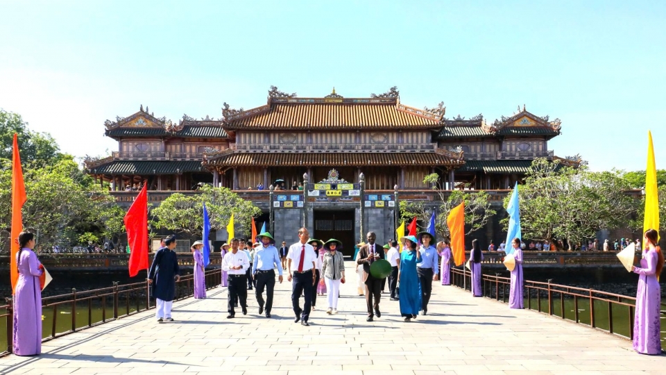 nam_du_lich_quoc_gia_hue_2025_hue_don_63_trieu_luot_du_khach.jpg