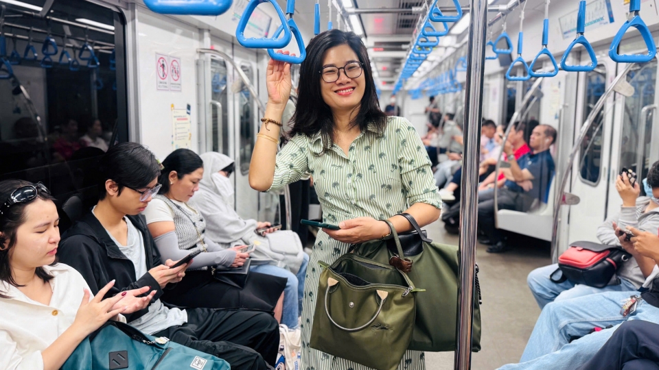 nguoi_dan_chon_metro_lam_phuong_tien_di_chuyen_chinh_ngay_cang_nhieu.jpg