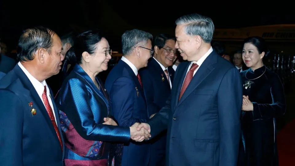 tbt_ket_thuc_chuyen_tham_lao.jpg