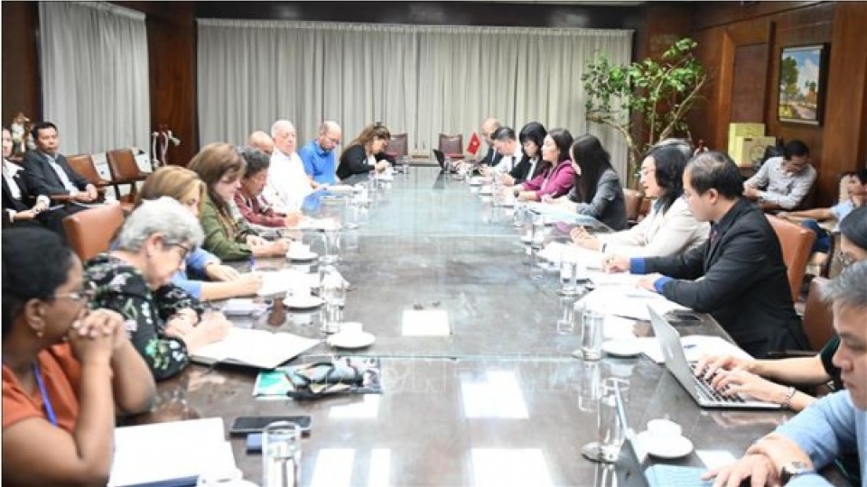 the first meeting of the Vietnam–Cuba Joint Committee on Trade Agreement implementation.jpg