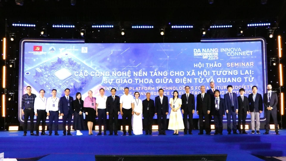 Đà Nẵng ban hành nhiều chương trình, đề án  chiến lược về phát triển khoa học – công nghệ, đổi mới sáng tạo và chuyển đổi số.JPG