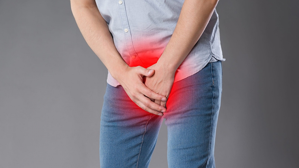 Đau buốt khi xuất tinh: Dấu hiệu sinh lý bình thường hay bệnh lý nam khoa?