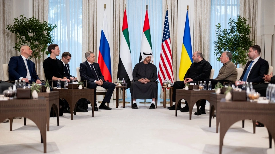 2026-01-23T193143Z_913083105_RC217JA1H0DX_RTRMADP_3_UKRAINE-CRISIS-RUSSIA-EMIRATES-TALKS.JPG