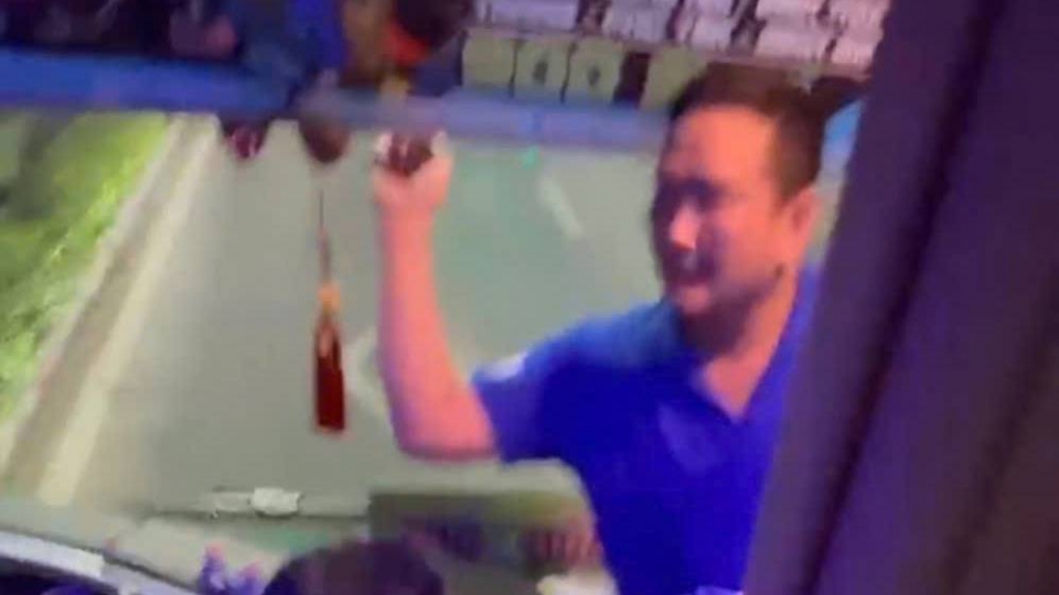2_xe_khach_ruot_duoi.jpg
