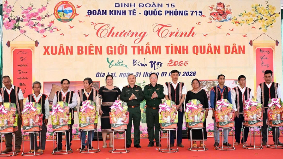 31-1-chuong_trinh_xuan_bien_gioi_tham_tinh_quan_dan_08.jpg