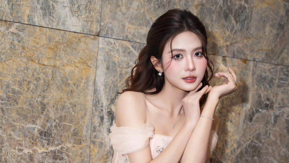 Nhan sắc nữ diễn viên đóng cùng lúc 2 phim giờ vàng VTV