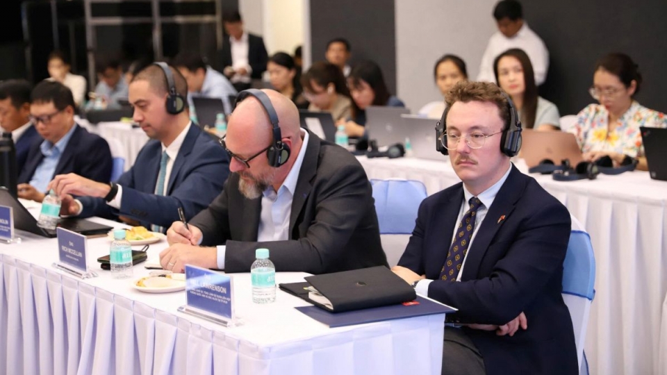 IFC Đại biểu tham dự hội thảo.jpg