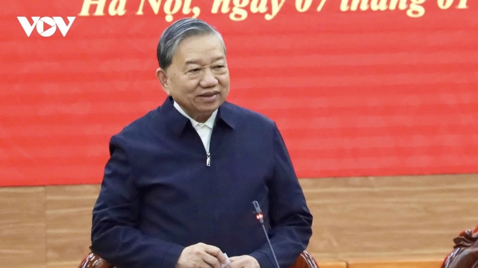 Party chief pushes new development model driven by technology and innovation 2.jpg