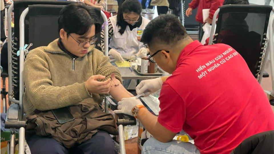 Red Sunday launched to help secure blood supplies for medical treatment.jpg