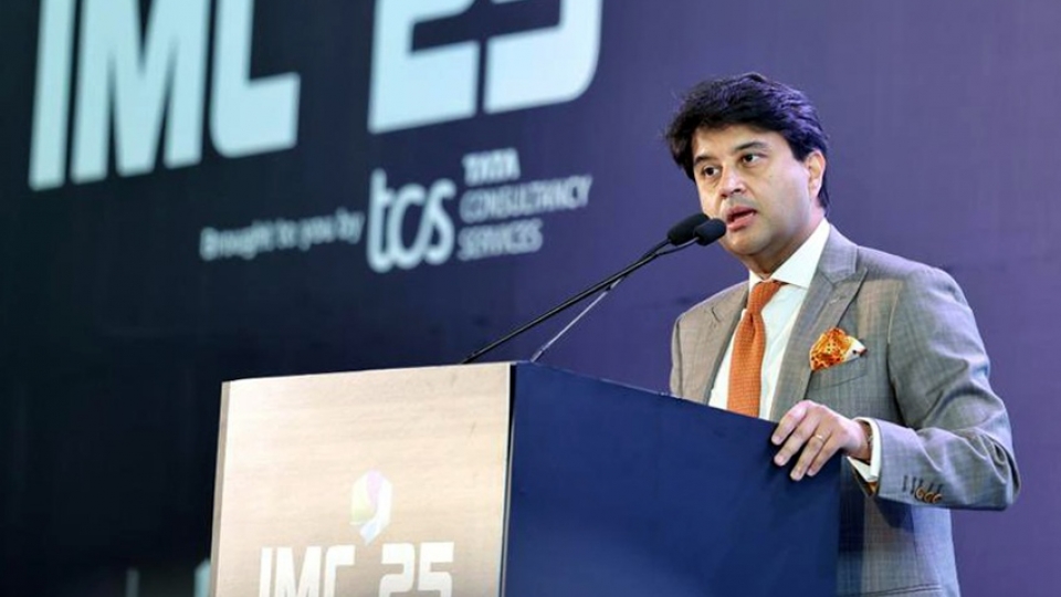bo_truong_truyen_thong_an_do_jyotiraditya_m._scindia_phat_bieu_tai_hoi_nghi_quoc_te_chuyen_de_6g_trong_khuon_kho_dai_hoi_di_dong_an_do_imc_2025_tai_new_delhi_thang_102025_ani.jpg
