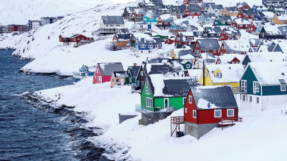 dao Greenland, nha cua Greenland (Dan Mach), bang tuyet Bac cuc -reu.jpg