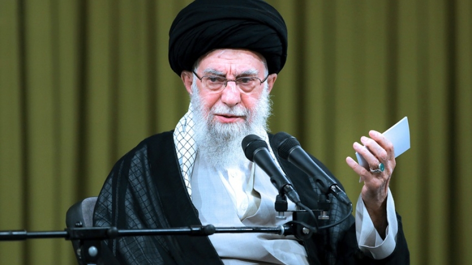 lanh_tu_toi_cao_iran_khamenei_canh_bao_my_bang_cac_thong_diep_tieng_nga.jpg