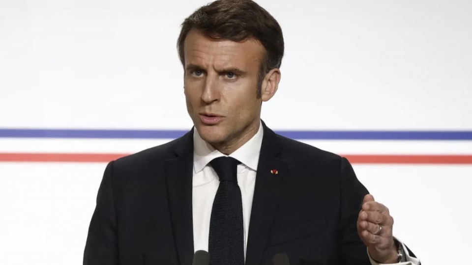 macron.jpg