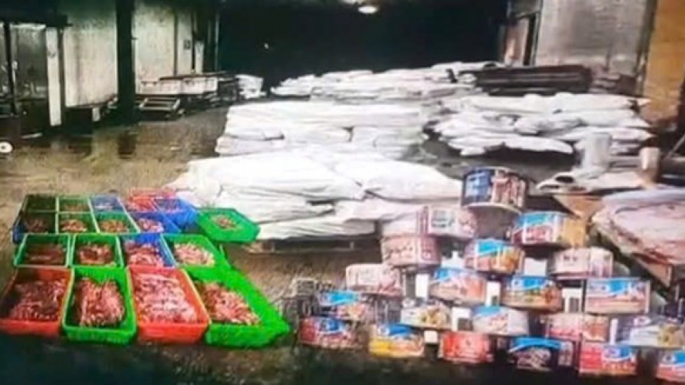 thit lon nhiem benh.jpg