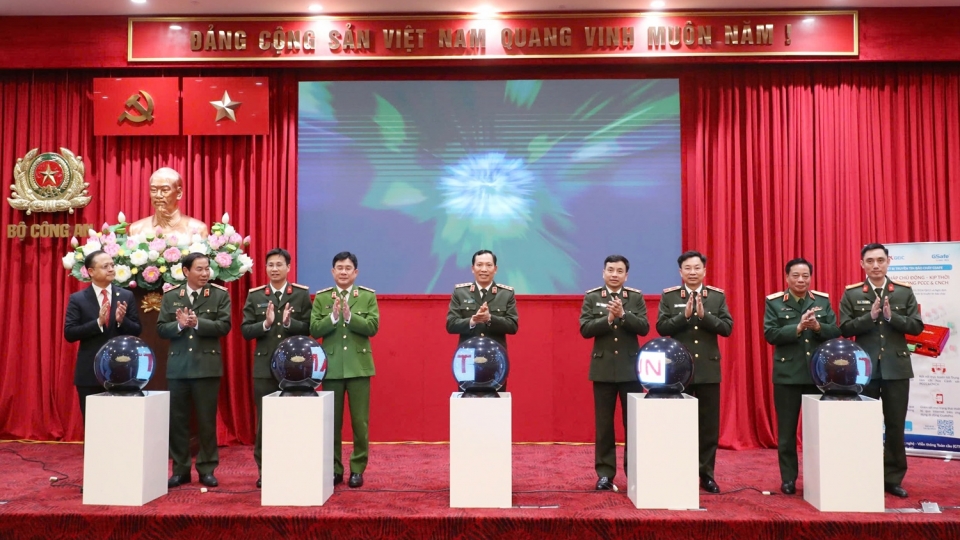 thu_truong.jpg
