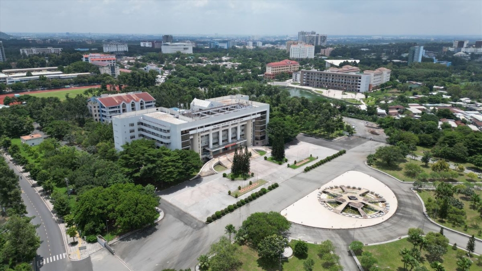 vietnam_national_university_ho_chi_minh_city.jpg