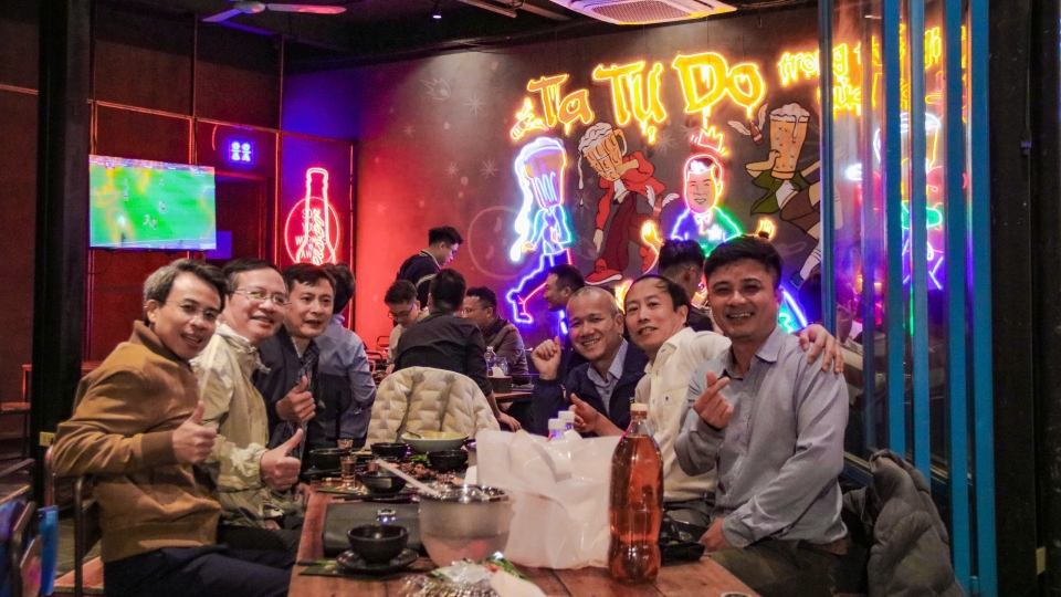 Không khí náo nhiệt tại Hà Nội trước trận U23 Việt Nam - U23 Trung Quốc