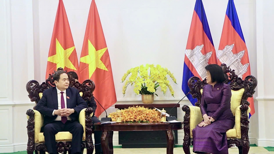 6-2 CTQH HOI KIEN CTQH CAMPUCHIA.jpg