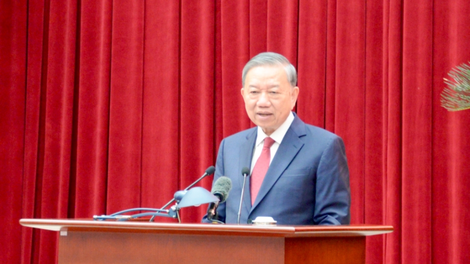 Party General Secretary To Lam_1.jpg