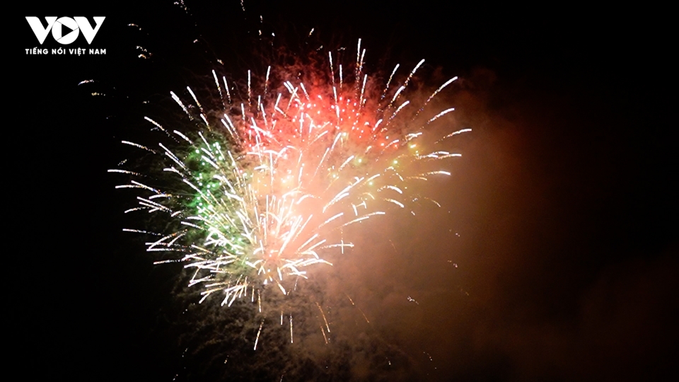 Sequence 01.00_25_35_14.Still009.jpg