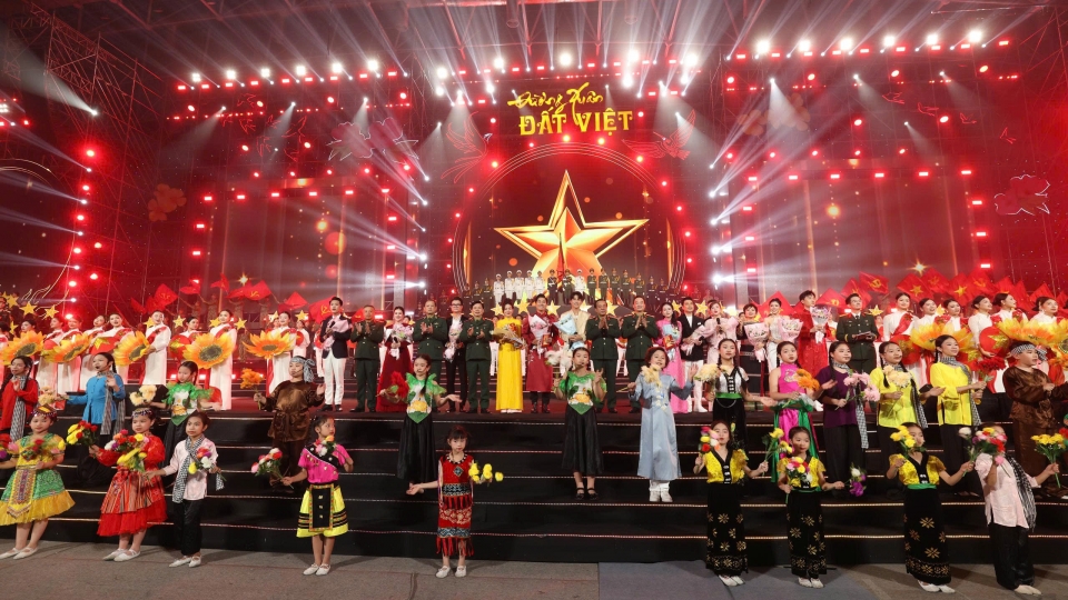 duong_xuan_dat_viet_1.jpg