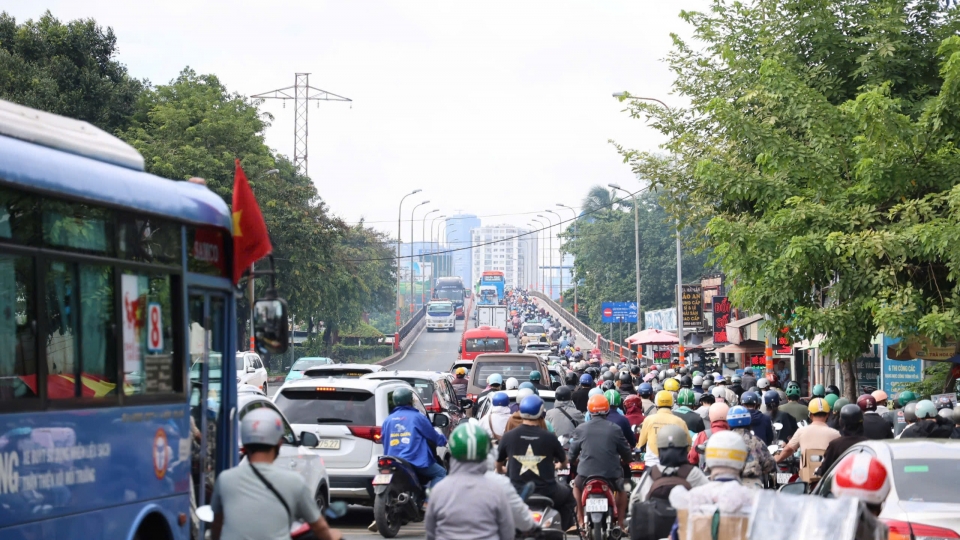 giao_thong_tai_tp.hcm_.jpeg
