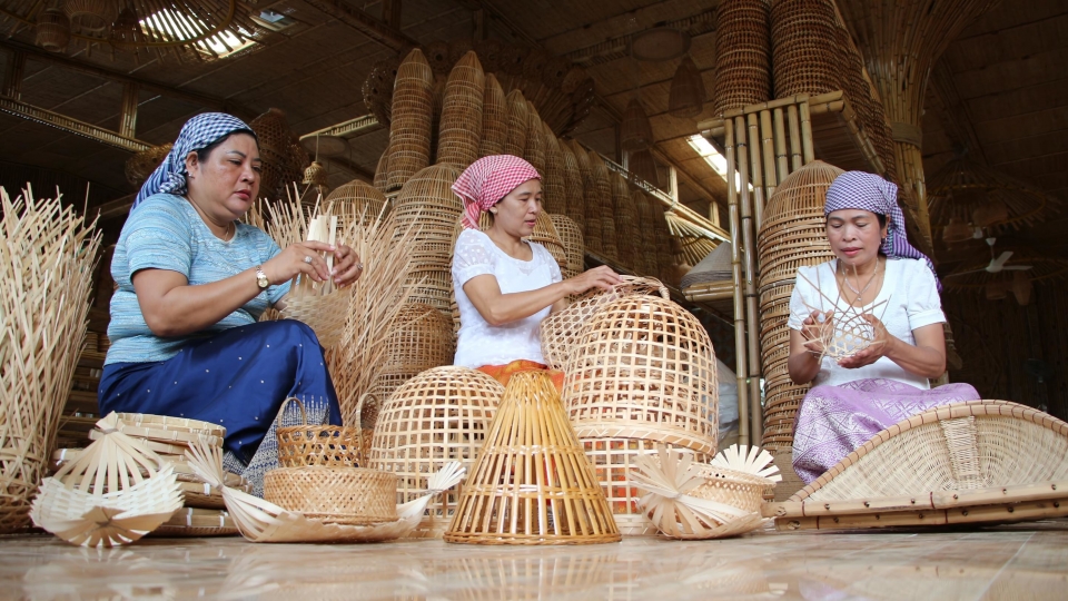nghe_dan_dat_truyen_thong_cua_dong_bao_khmer.jpg