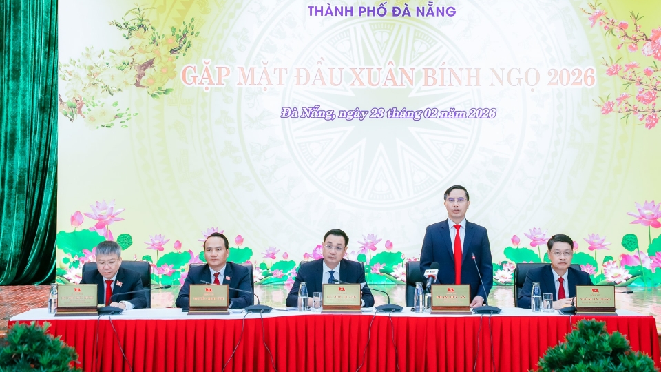 ong_pham_duc_an_chu_tich_ubnd_tp_da_nang_phat_bieu_hoi_nghi.jpg