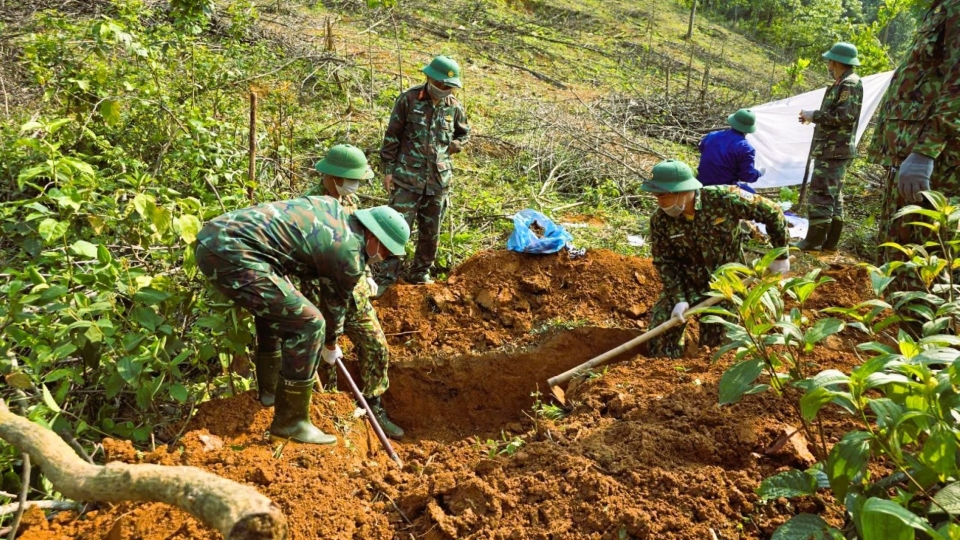Đội Quy tập hài cốt liệt sĩ, Đoàn Kinh tế - Quốc phòng 337 (Quân khu 4) mở rộng khu vực tìm kiếm.jpg