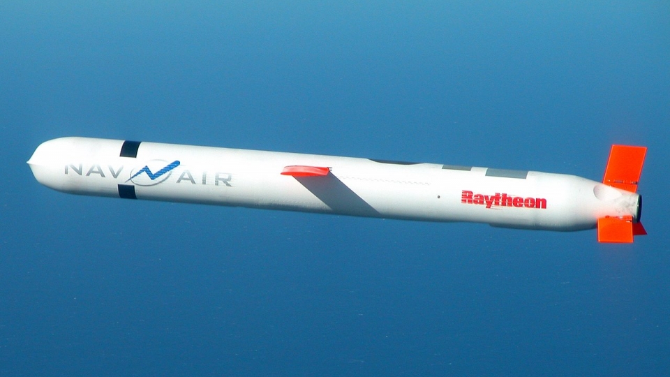 1280px-tomahawk_block_iv_cruise_missile_-crop.jpg