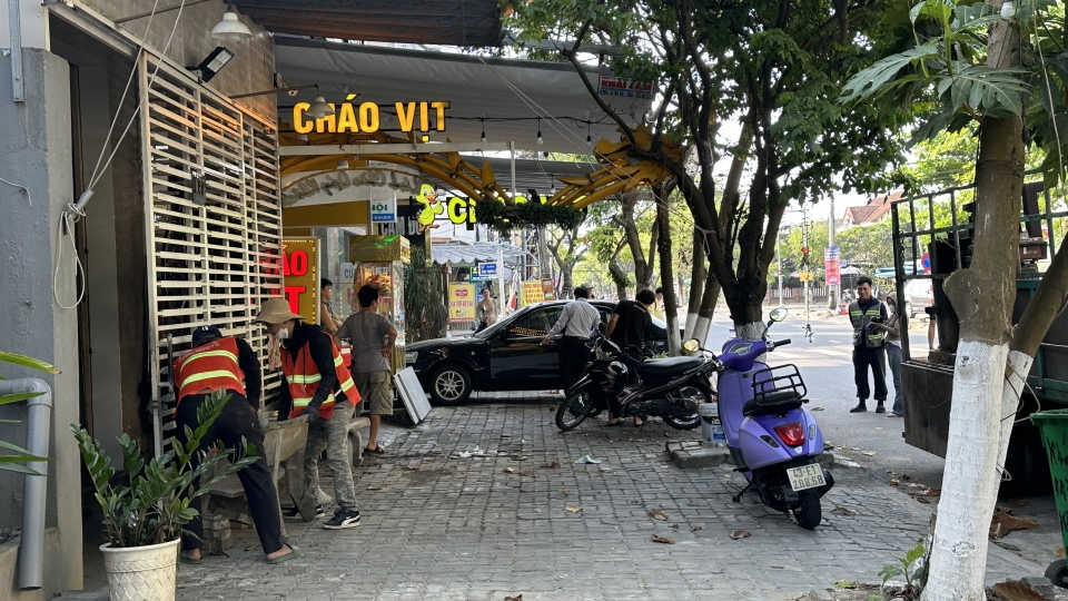 19-3 Đà Nẵng cho thuê vỉa hè.jpg