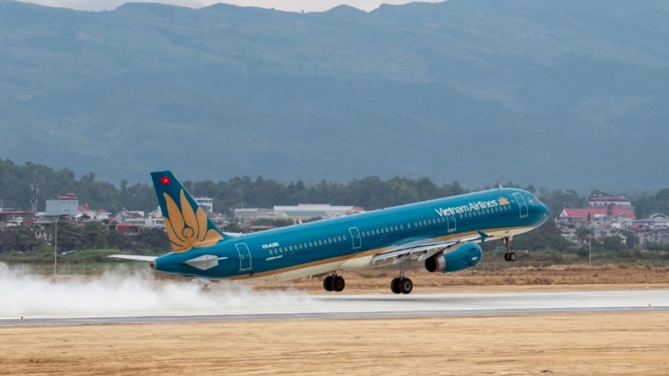 Vietnam Airlines increases flights on the Hanoi–Dien Bien route.jpg