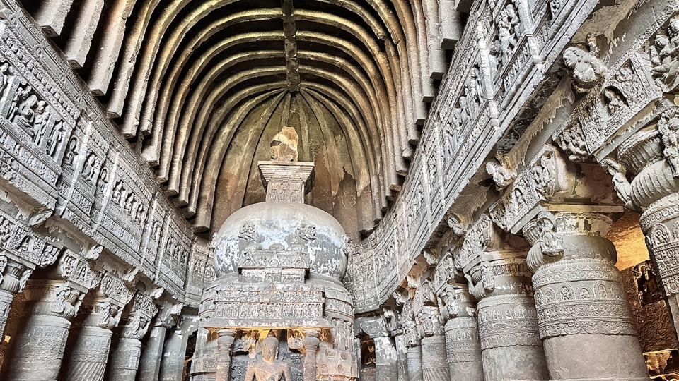 Khám phá vẻ đẹp của Quần thể hang động Ajanta (Ấn Độ)