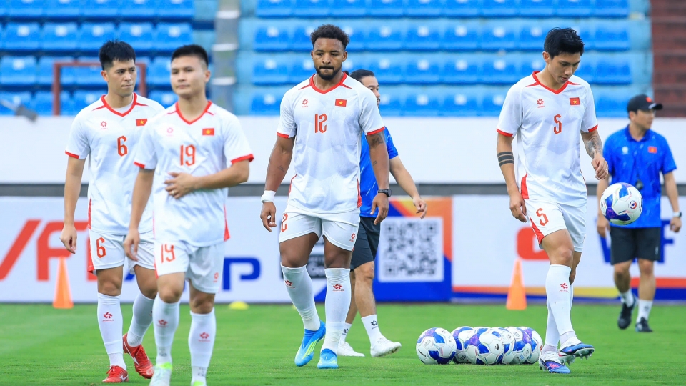 Xuân Son, Hoàng Hên cùng ĐT Việt Nam hoàn tất buổi tập cuối trước khi đấu Malaysia