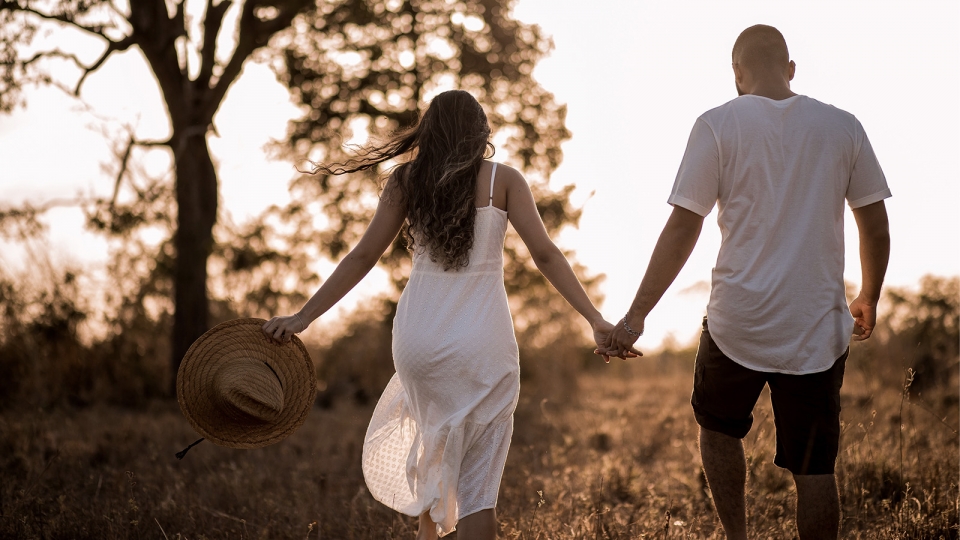 Chọn yêu người chân thành nhưng nghèo, hay lấy người đủ đầy mà không rung động